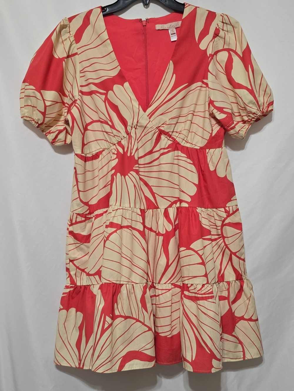 HUTCH Evereve V-Neck Tiered Mini Dress Coral Plumeria Floral Puff Sleeve Small